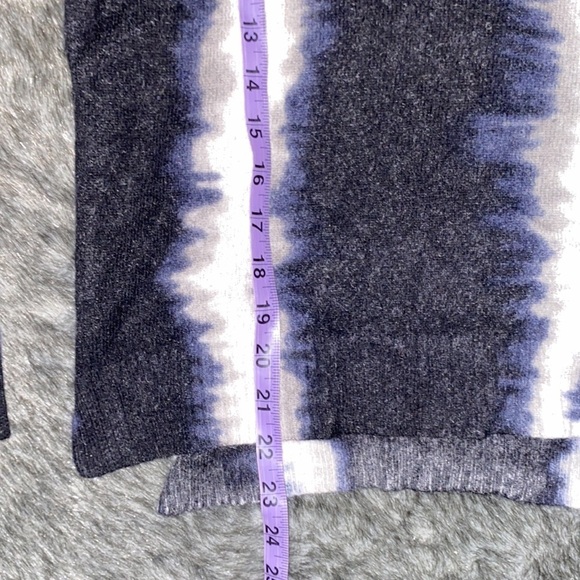 Saks 5th Avenue women’s tie dye cashmere crew  neck sweater Sz Xs - Picture 6 of 10